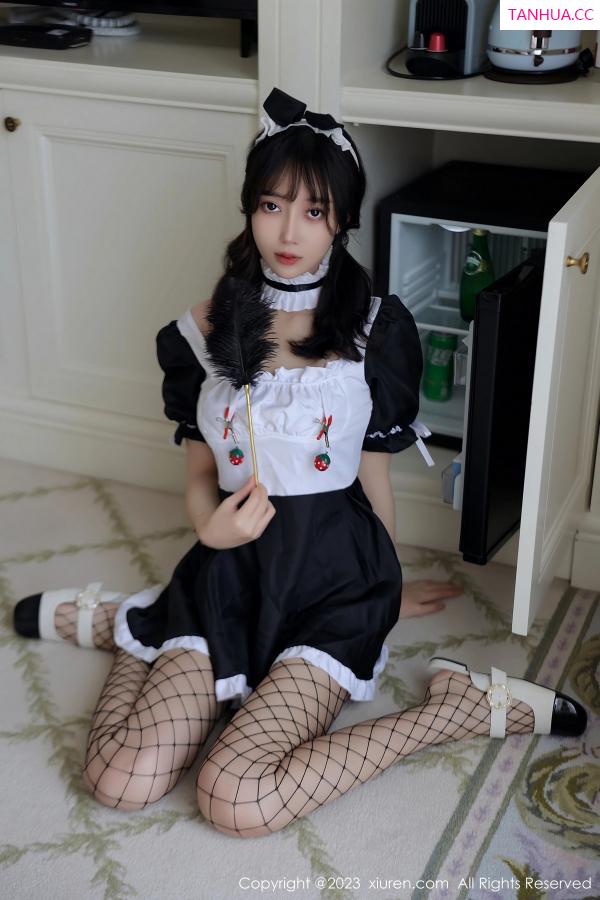 玥儿玥  [XiuRen]高清写真图 2023.08.11 No.7217 玥儿玥er 女仆服美腿第14张图片